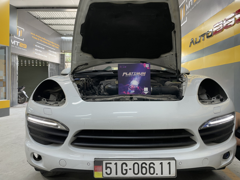 Độ đèn nâng cấp ánh sáng Nâng cấp bi Titan Platinum Laser Plus cho xe Porsche Cayenne Turbo